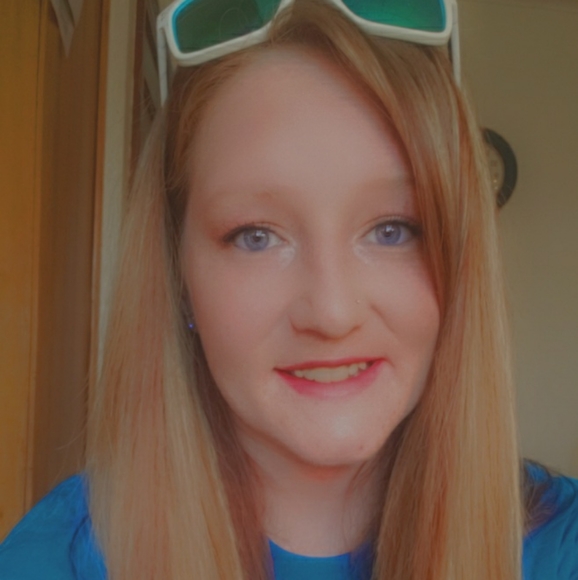 Meet your Posher, Heather - Picture 3 of 9